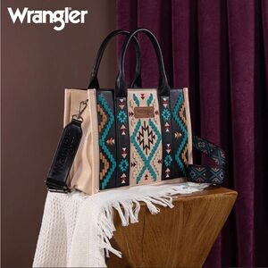 Wrangler Aztec Embroidered Bag 💥Last One!